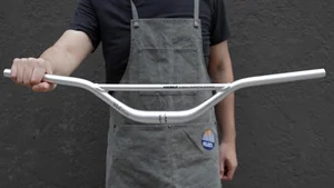 Scooping Dropper Post - Performance with Unique Vibes